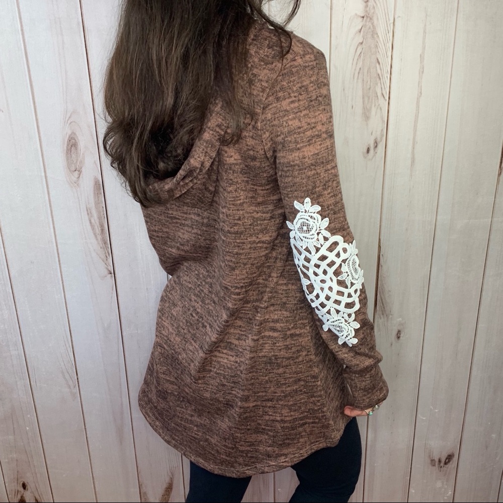 ✨LAST ONE!✨ Mocha hoodie with embroidered Elbows - Picture 6 of 7